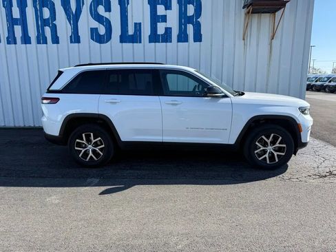 Used 2024 Jeep Grand Cherokee Limited image 9