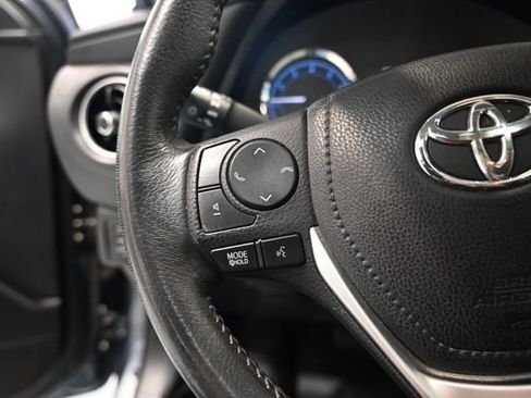 Used 2017 Toyota Corolla SE w/ SE Premium Package FWD image 24