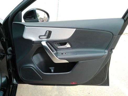 Used 2022 Mercedes-Benz A 220 image 18