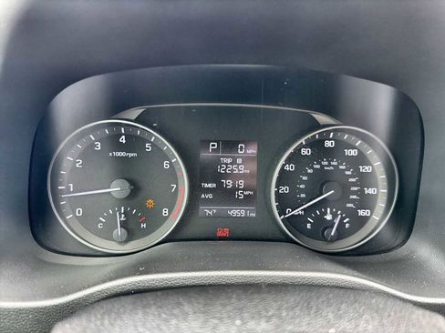Used 2017 Hyundai Elantra SE FWD image 15