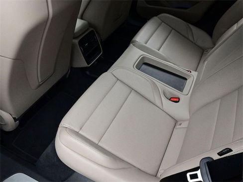 Used 2023 Porsche Taycan 4S image 15