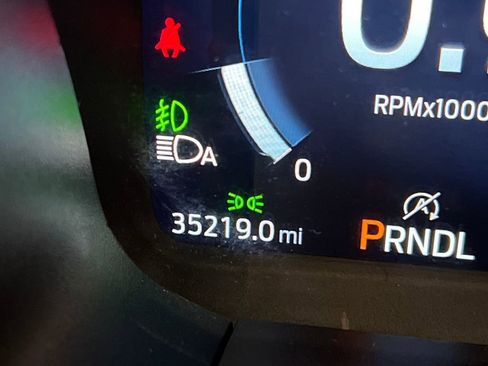 Used 2025 Ford Explorer ST-Line w/ ST-Line Street Pack image 54