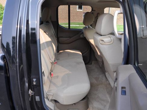 Used 2005 Nissan Frontier SE w/ (P01) Power Pkg image 21