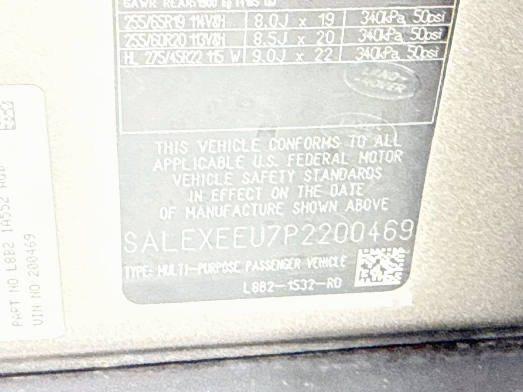 Used 2023 Land Rover Defender 110 X AWD/4WD image 34