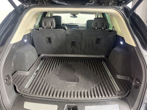 Used 2019 Cadillac XT5 Luxury image 9