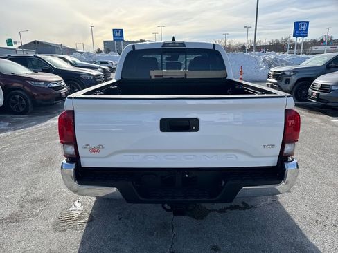 Used 2023 Toyota Tacoma SR5 image 6