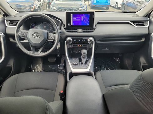 Used 2024 Toyota RAV4 LE image 7