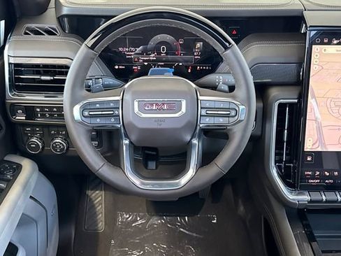 New 2026 GMC Yukon Elevation w/ Elevation Premium Package AWD/4WD image 16