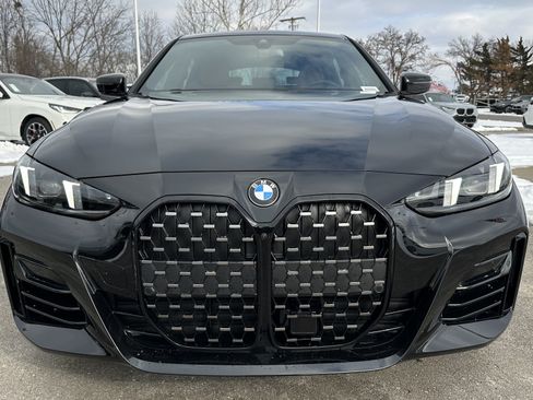 Used 2026 BMW 430i xDrive w/ M Sport Package AWD/4WD image 3
