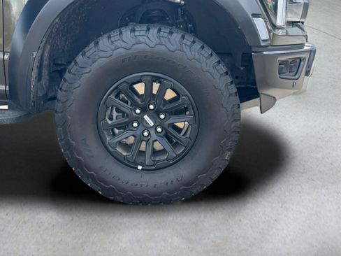 Used 2024 Ford F150 Raptor AWD/4WD image 9