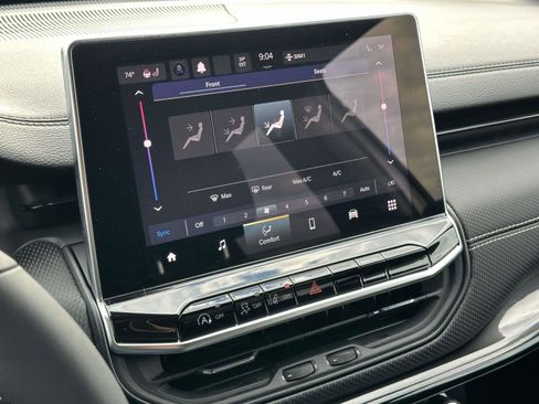 Used 2023 Jeep Compass Latitude w/ Convenience Group image 25