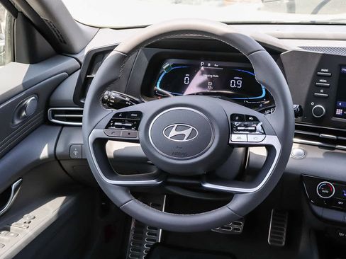 New 2026 Hyundai Elantra Sport FWD image 18