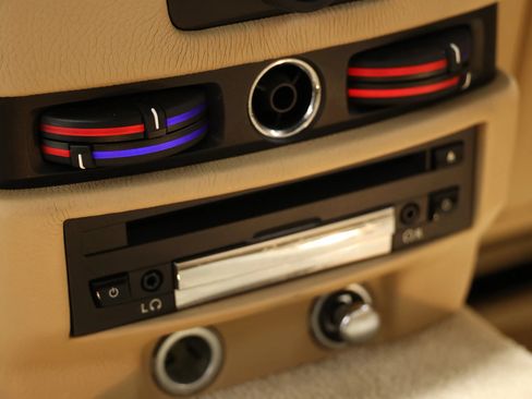 Used 2011 Rolls-Royce Ghost RWD image 69