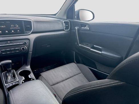 Used 2020 Kia Sportage LX FWD image 21