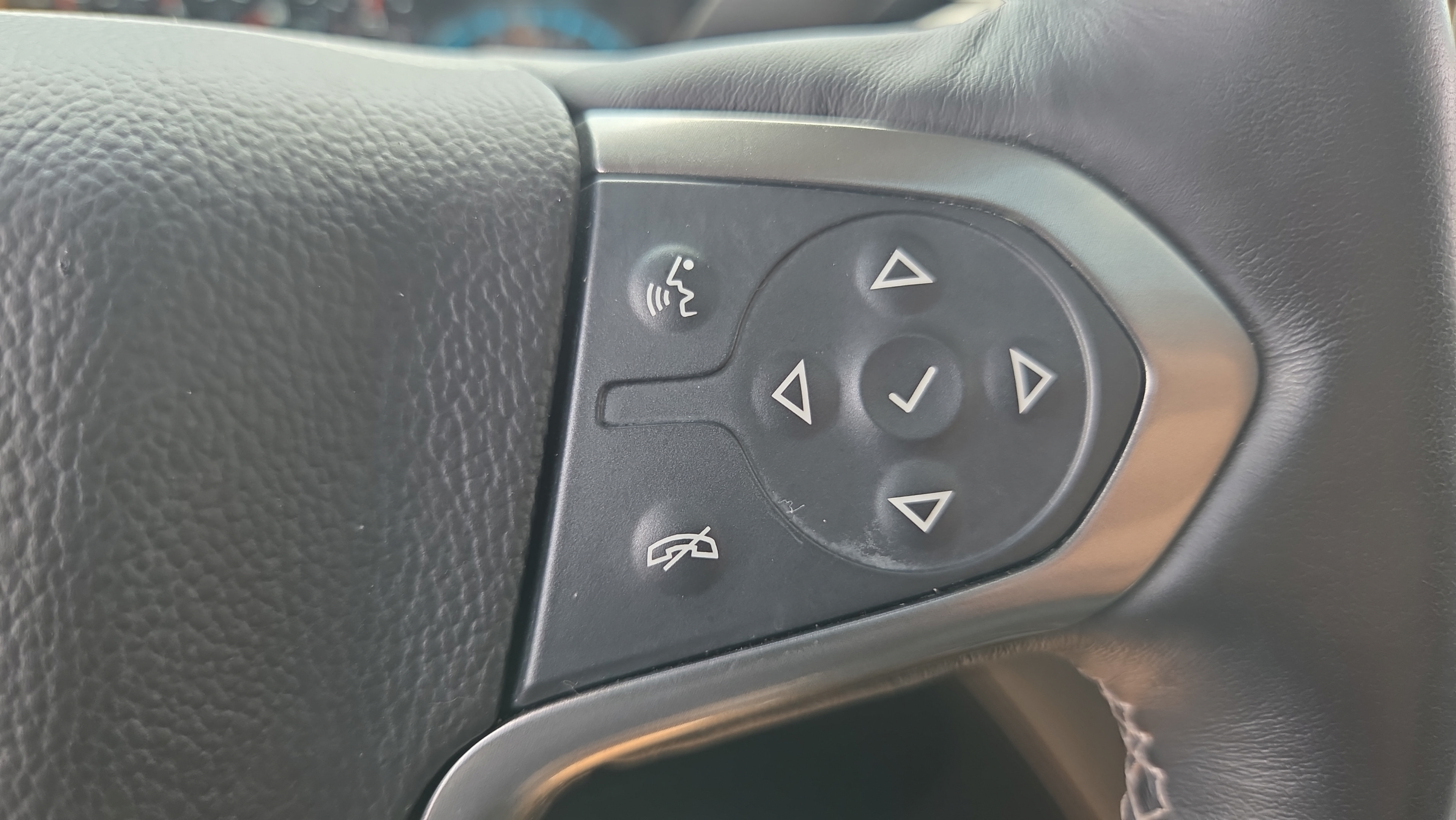Used 2019 Chevrolet Tahoe Premier AWD/4WD image 35