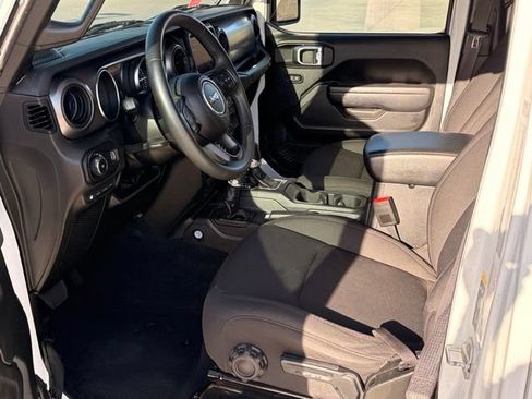 Used 2023 Jeep Wrangler Unlimited w/ 8.4" Radio Group AWD/4WD image 8