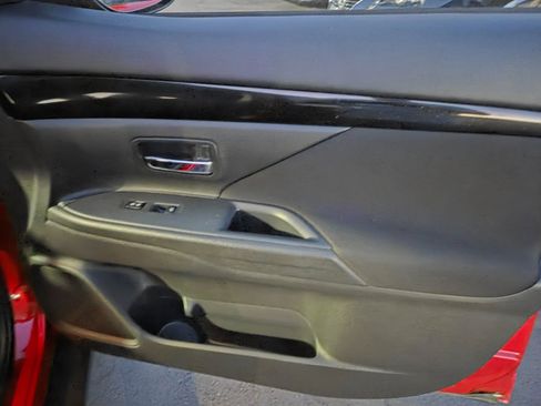 Used 2019 Mitsubishi Outlander ES FWD image 13