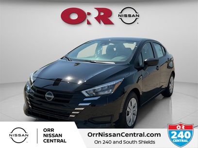 New 2025 Nissan Versa S w/ Trunk Package