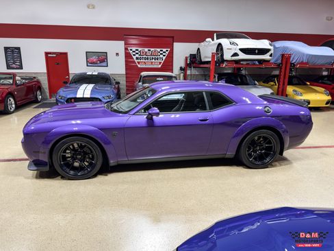 Used 2023 Dodge Challenger SRT Hellcat image 2