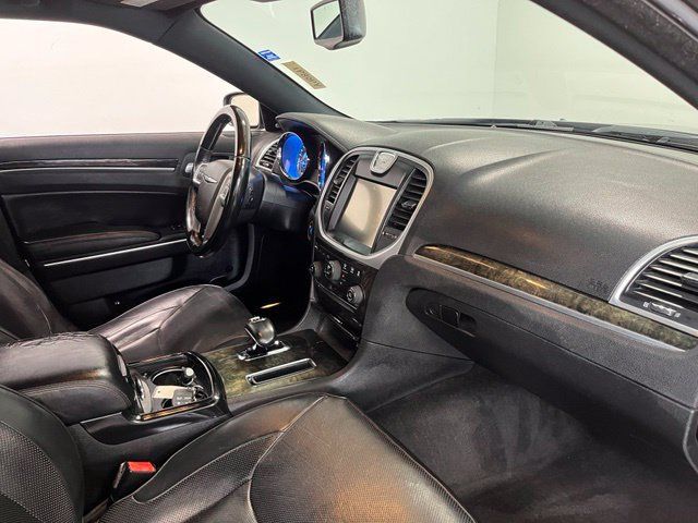 Used 2013 Chrysler 300 C RWD image 11
