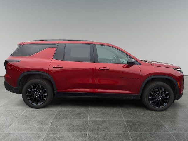 Used 2025 Chevrolet Traverse LT w/ Midnight/Sport Edition AWD/4WD image 6