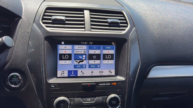 Used 2019 Ford Explorer XLT w/ Equipment Group 202A AWD/4WD image 13