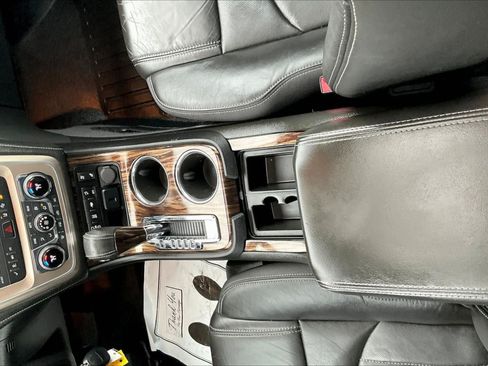 Used 2015 GMC Acadia Denali AWD/4WD image 10