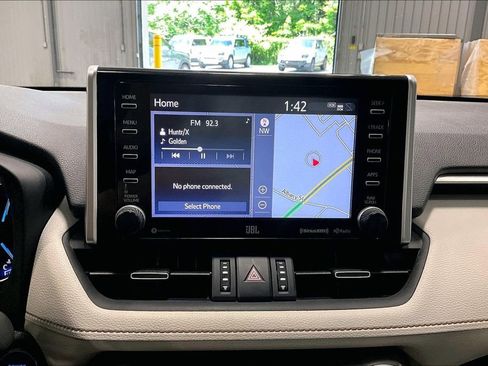 Used 2020 Toyota RAV4 Limited w/ Limited Grade Weather Package AWD/4WD image 15
