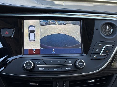 Used 2020 Buick Envision Premium w/ Driver Confidence Package image 28