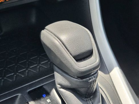 Used 2025 Toyota RAV4 XLE FWD image 21