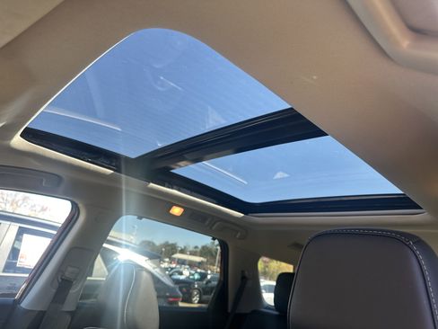 Used 2022 Nissan Pathfinder Platinum w/ Cargo Package image 34