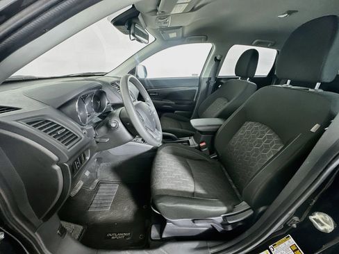 Used 2025 Mitsubishi Outlander Sport ES AWD/4WD image 13