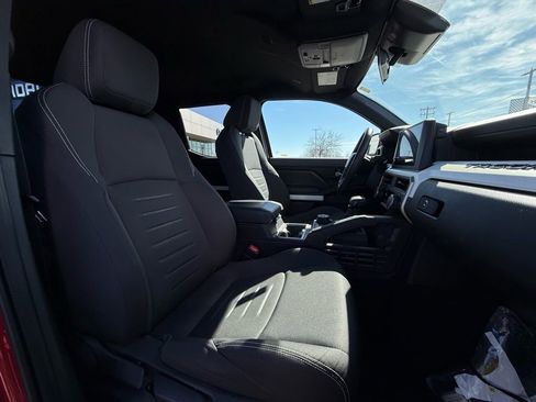 Used 2024 Toyota Tacoma TRD Off-Road image 29