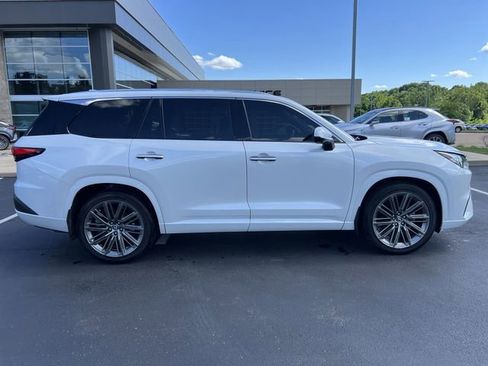 Used 2025 Lexus TX 350 AWD w/ Technology Package image 2