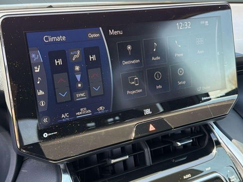 Used 2021 Toyota Venza XLE w/ Softex Package image 21