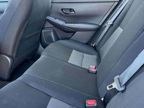 Certified 2025 Nissan Sentra SV FWD image 5