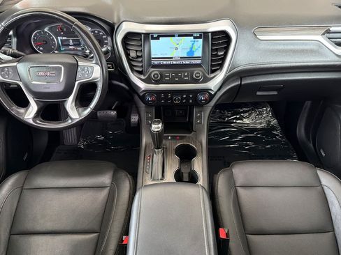 Used 2019 GMC Acadia SLT AWD/4WD image 3