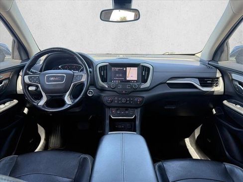 Used 2020 GMC Terrain Denali w/ Denali Premium Package FWD image 14