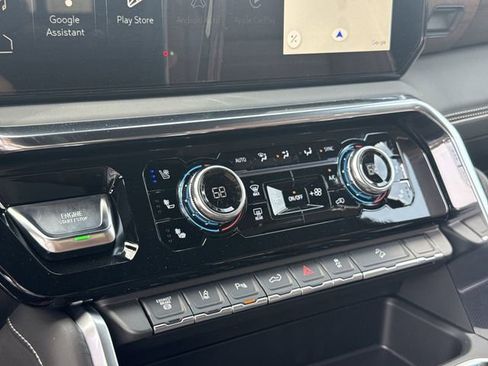 New 2026 GMC Sierra 3500 Denali Ultimate AWD/4WD image 18