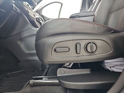 Certified 2023 Chevrolet Equinox RS w/ LPO, Floor Liner Package image 35