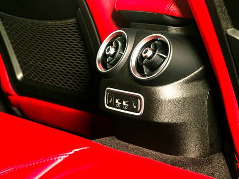 Used 2024 Alfa Romeo Giulia Quadrifoglio image 30