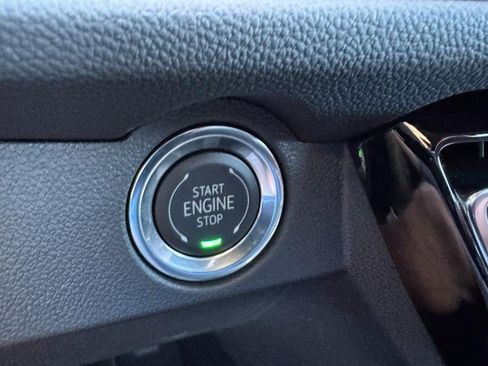 New 2026 Chevrolet Traverse LT w/ Midnight/Sport Edition image 18