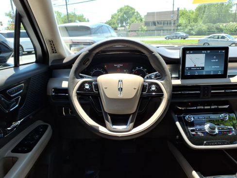 Certified 2022 Lincoln Corsair AWD w/ Premium Package image 14
