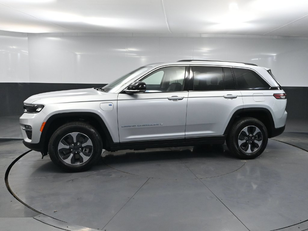 Used 2022 Jeep Grand Cherokee Limited 4xe AWD/4WD image 8