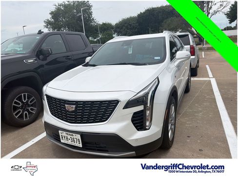 Used 2023 Cadillac XT4 Premium Luxury w/ Enhanced Visibility Package FWD image 5