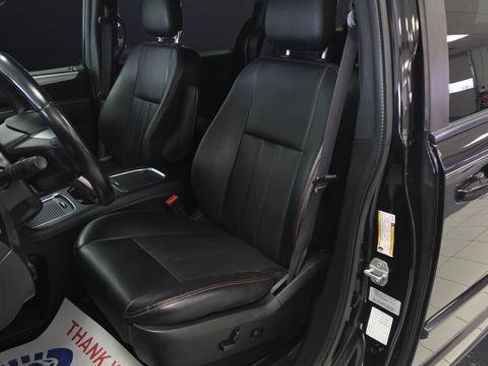 Used 2016 Dodge Grand Caravan R/T FWD image 9