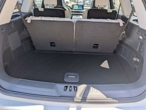 New 2026 Lincoln Aviator Reserve w/ Luxury Package RWD image 9