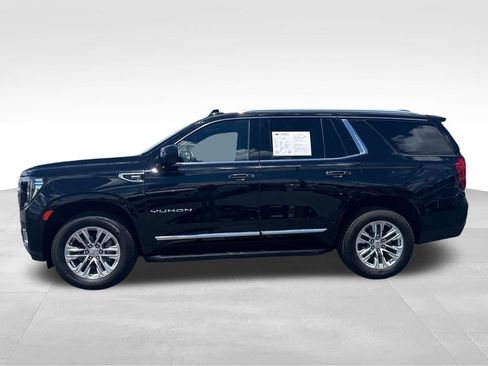 Used 2024 GMC Yukon SLT AWD/4WD image 3