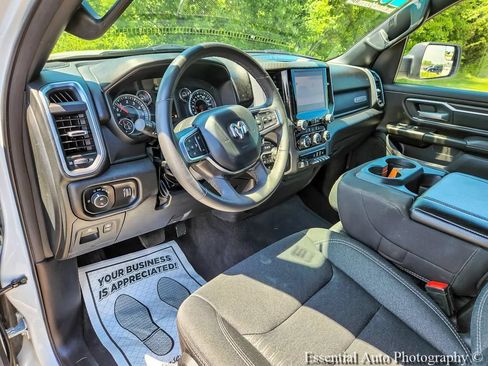 Used 2025 RAM 1500 Big Horn AWD/4WD image 9
