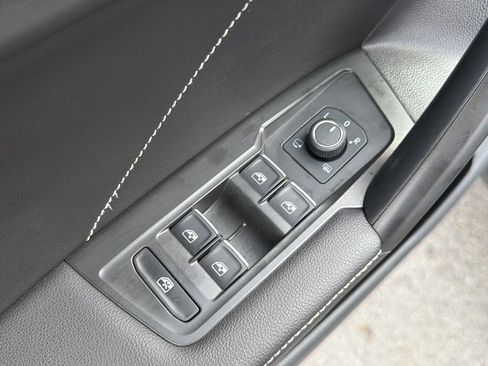 Used 2024 Volkswagen Tiguan SEL R-Line w/ MDO Package, Two-Row AWD/4WD image 23